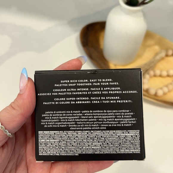 Fenty Beauty Snap Shadow Mix & Match Eyeshadow Palette - 7 Cadet - Picture 5 of 5